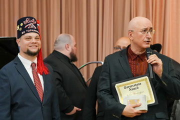 toparch and recipient at mic